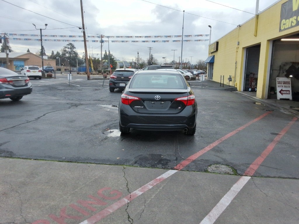 2014 Toyota Corolla 4dr Sdn Man L (Natl)