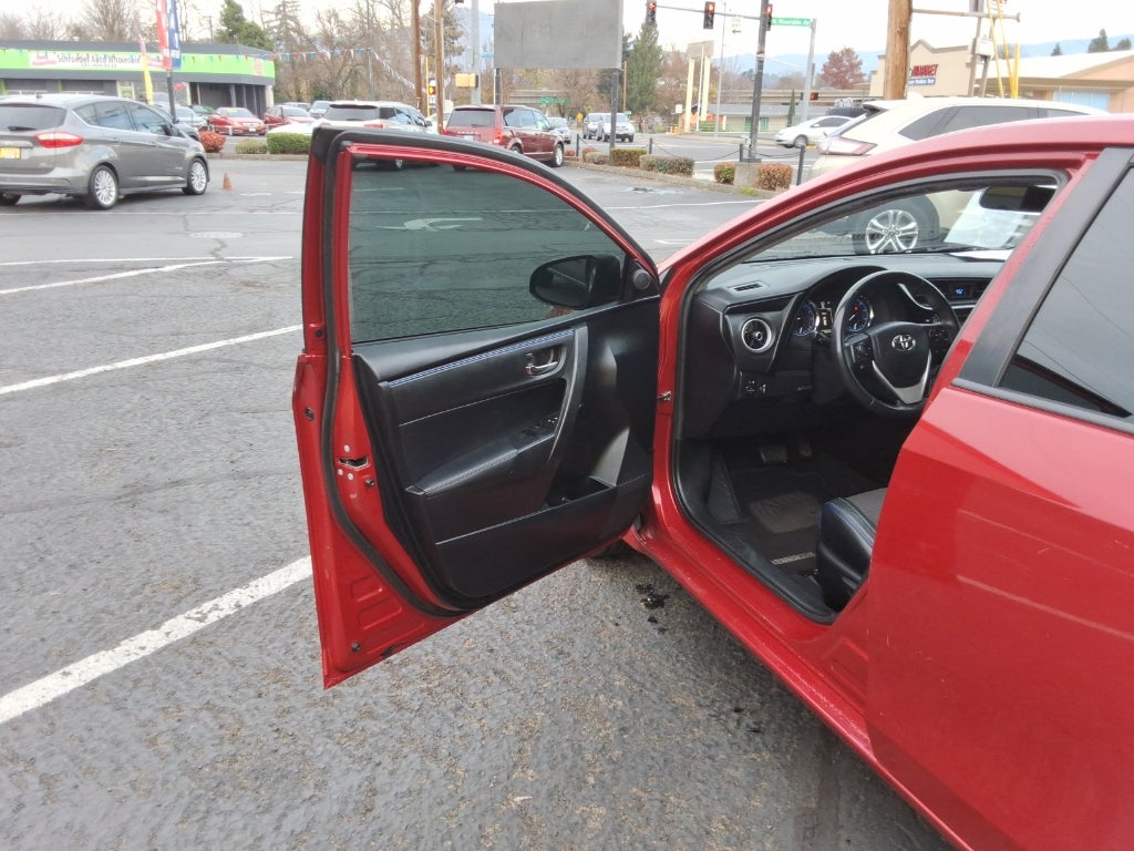 2018 Toyota Corolla L CVT (Natl)