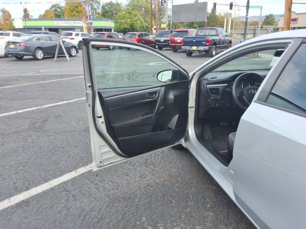 2015 Toyota Corolla 4dr Sdn Man L (GS)