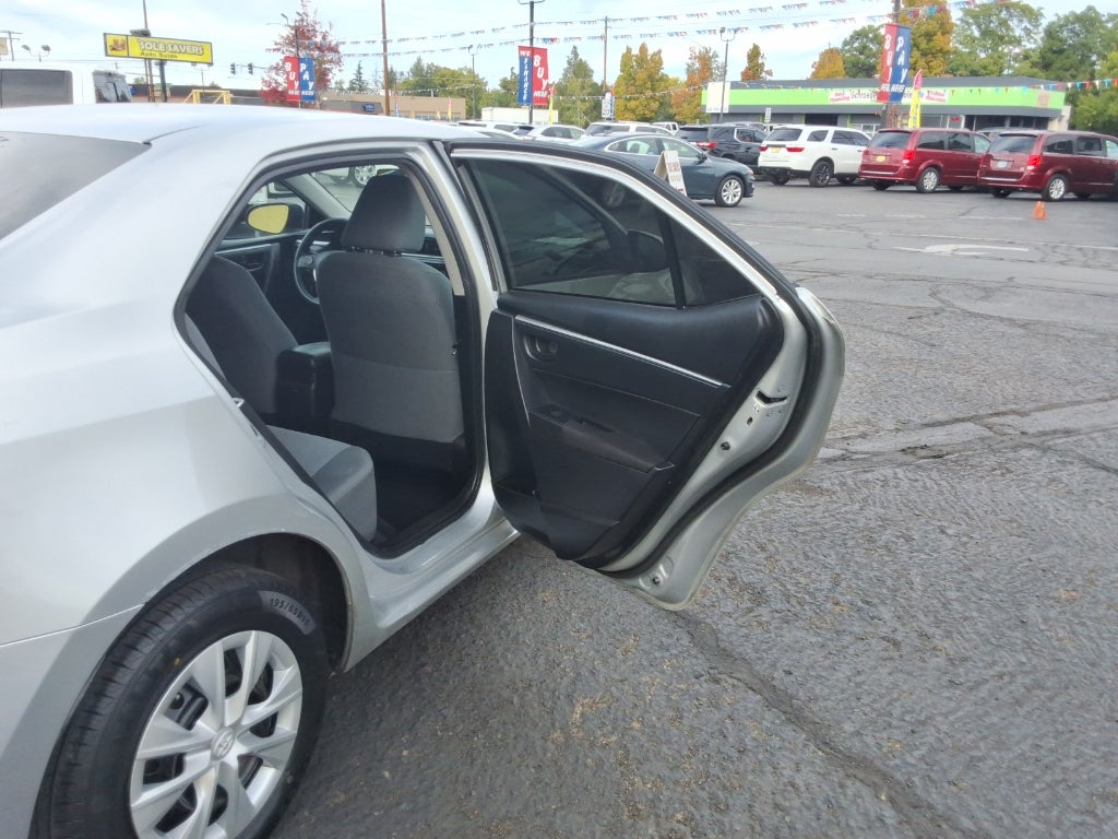 2015 Toyota Corolla 4dr Sdn Man L (GS)