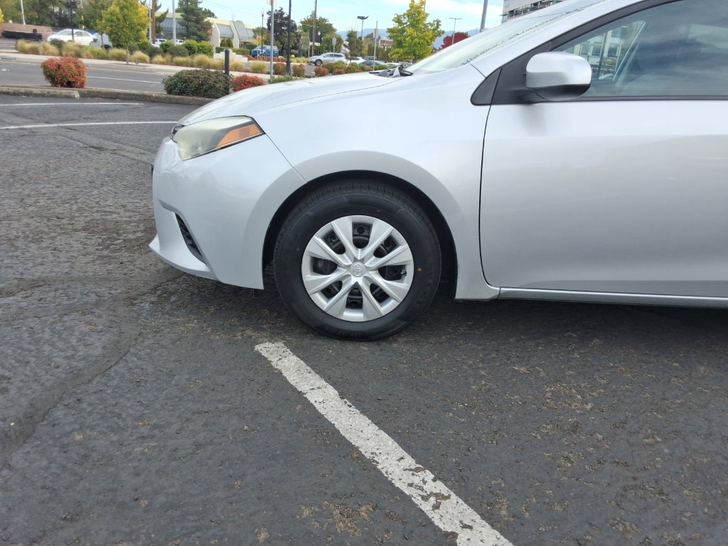 2015 Toyota Corolla 4dr Sdn Man L (GS)