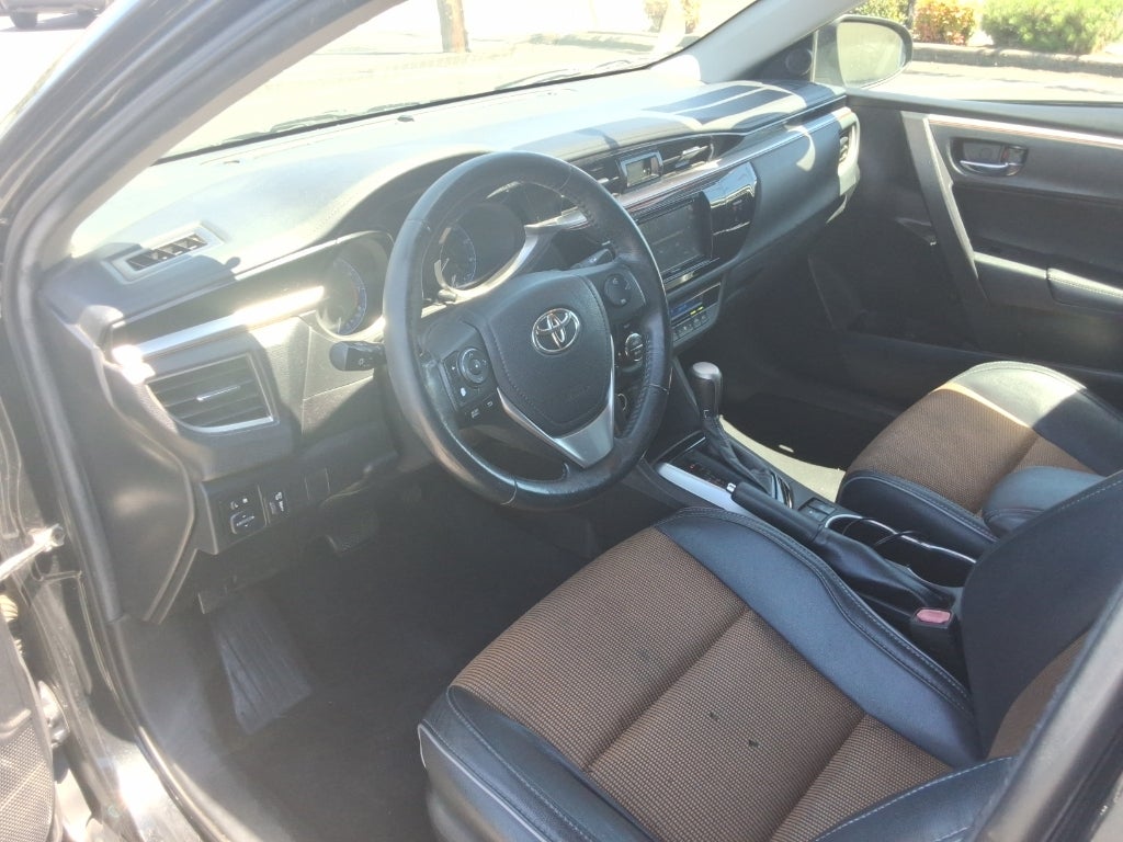 2015 Toyota Corolla 4dr Sdn Auto L (Natl)