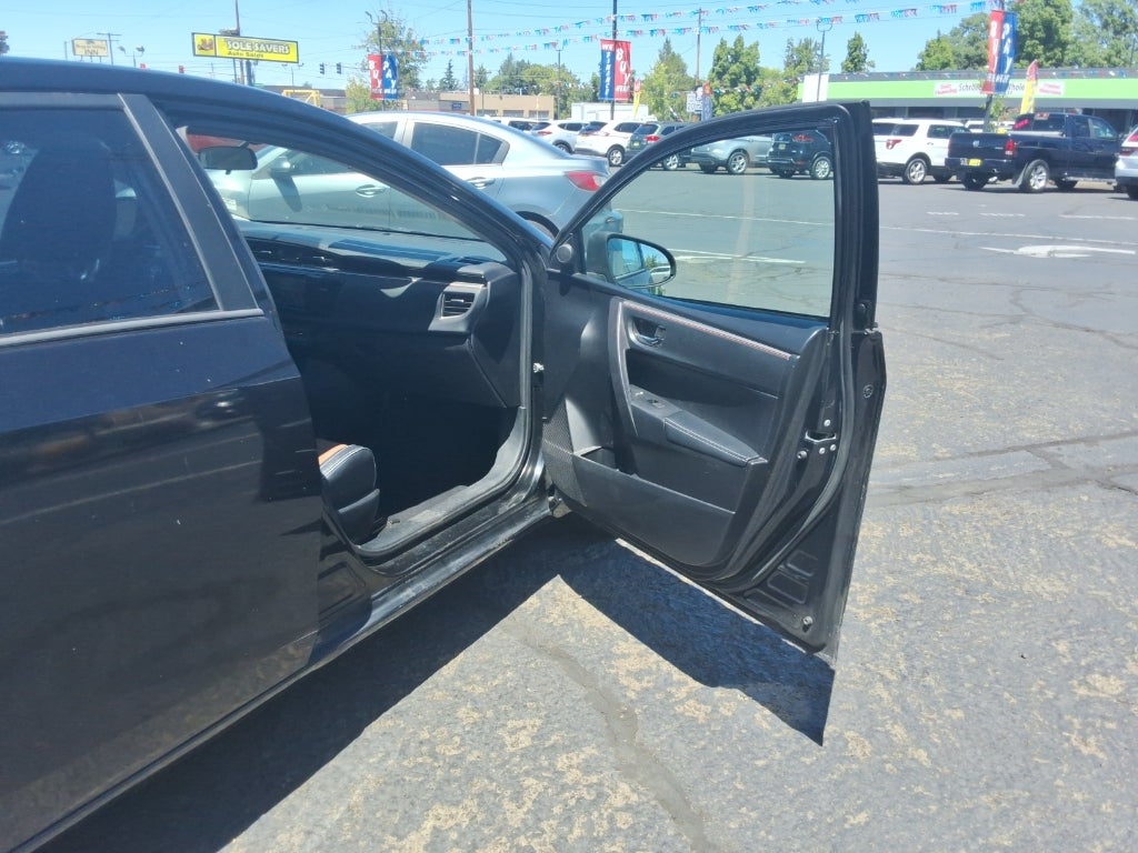 2015 Toyota Corolla 4dr Sdn Auto L (Natl)