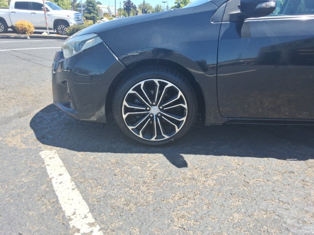 2015 Toyota Corolla 4dr Sdn Auto L (Natl)