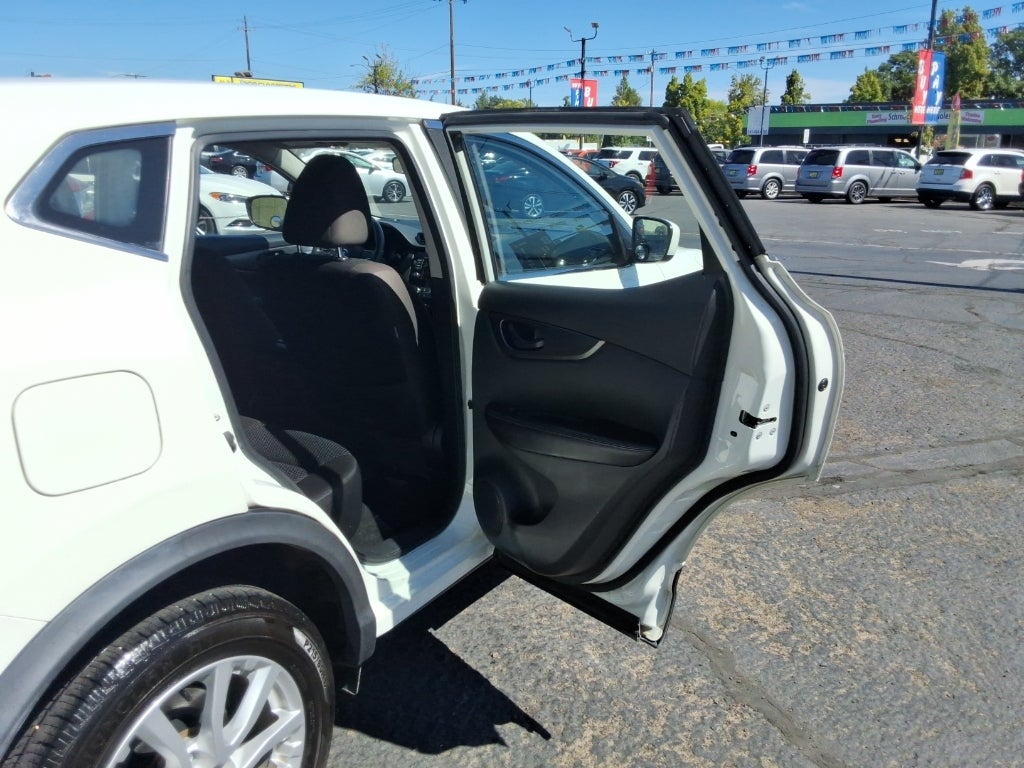 2021 Nissan Rogue Sport SV
