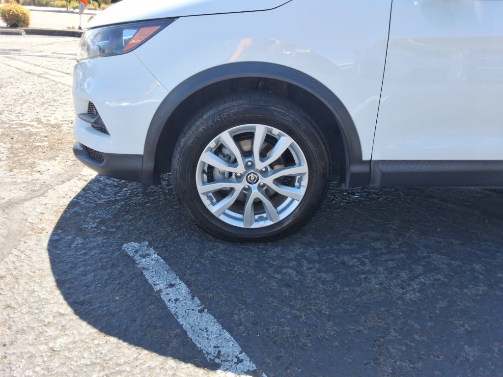2021 Nissan Rogue Sport SV