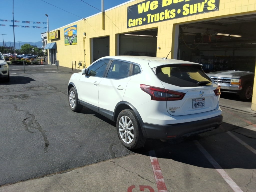 2021 Nissan Rogue Sport SV