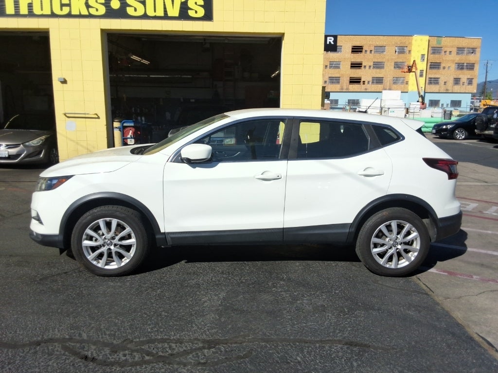 2021 Nissan Rogue Sport SV