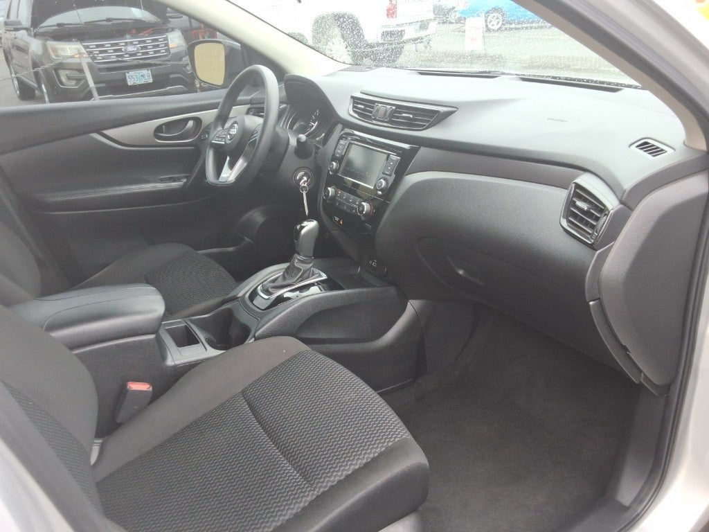 2021 Nissan Rogue Sport SV