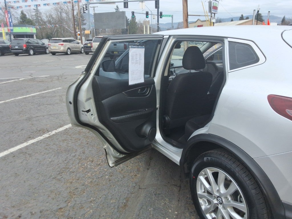 2021 Nissan Rogue Sport SV
