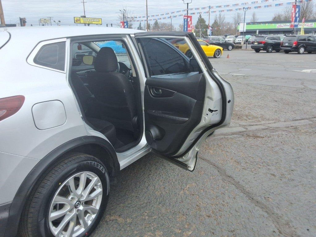 2021 Nissan Rogue Sport SV