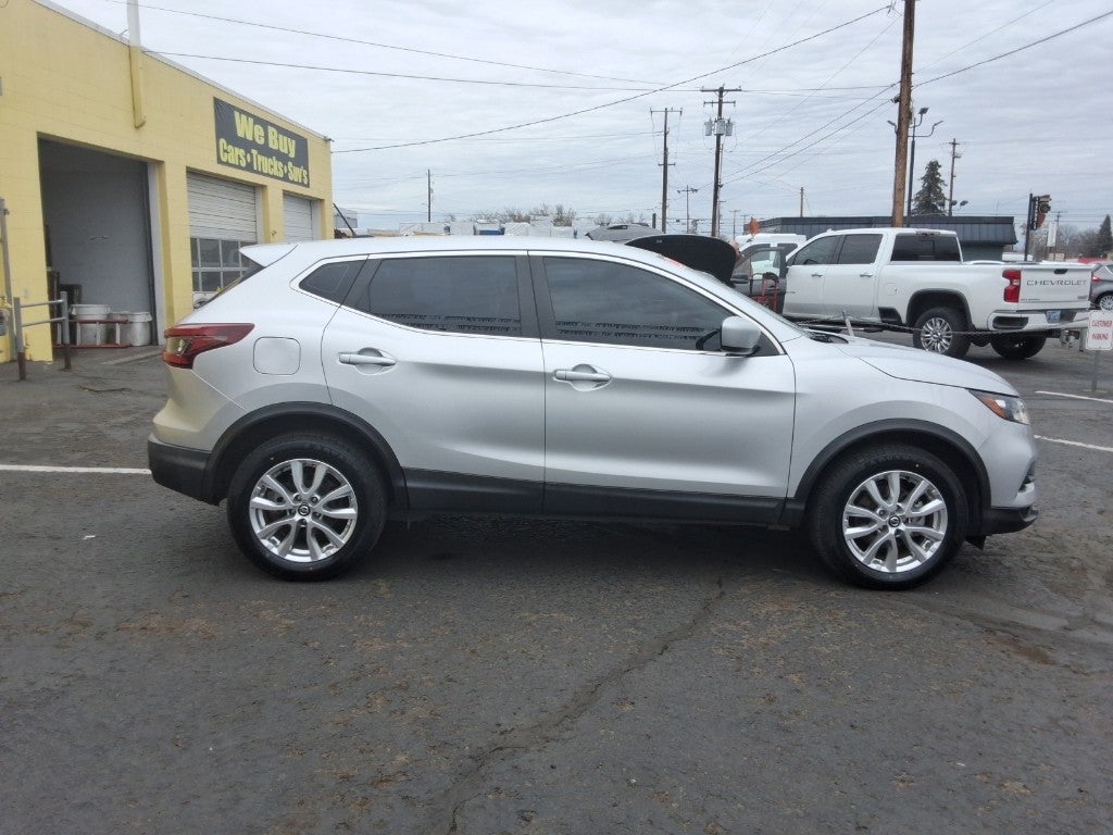 2021 Nissan Rogue Sport SV
