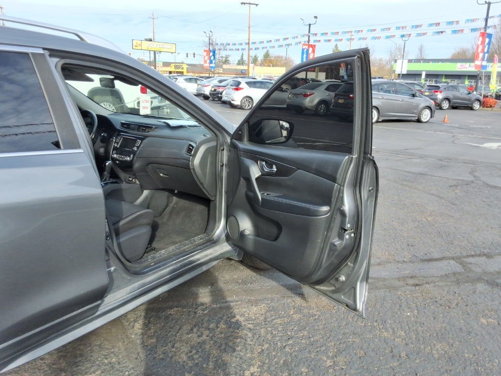 2019 Nissan Rogue FWD SV *Limited Production* *Ltd Avail*