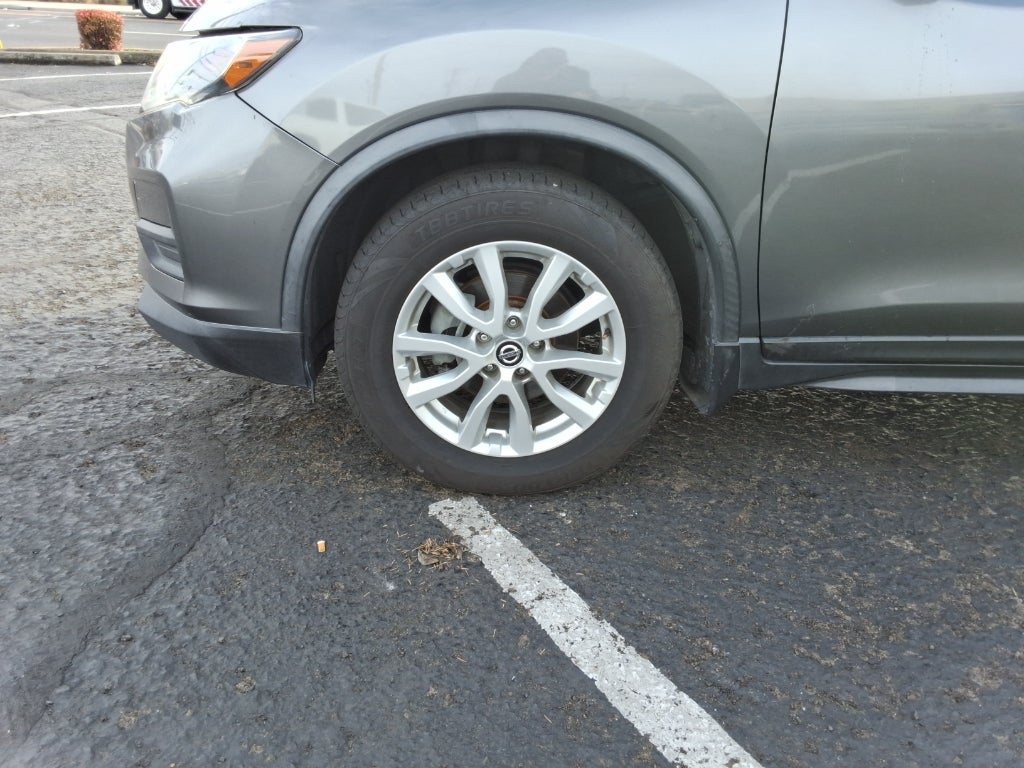 2019 Nissan Rogue FWD SV *Limited Production* *Ltd Avail*