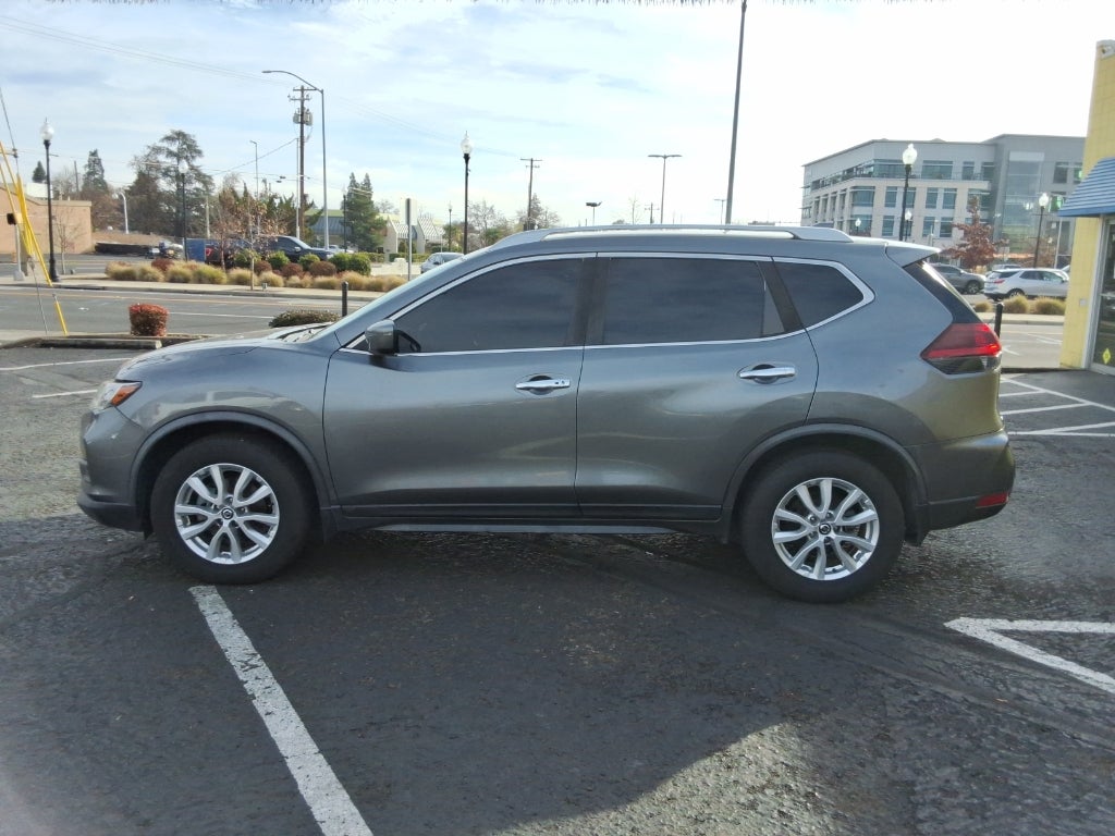 2019 Nissan Rogue FWD SV *Limited Production* *Ltd Avail*