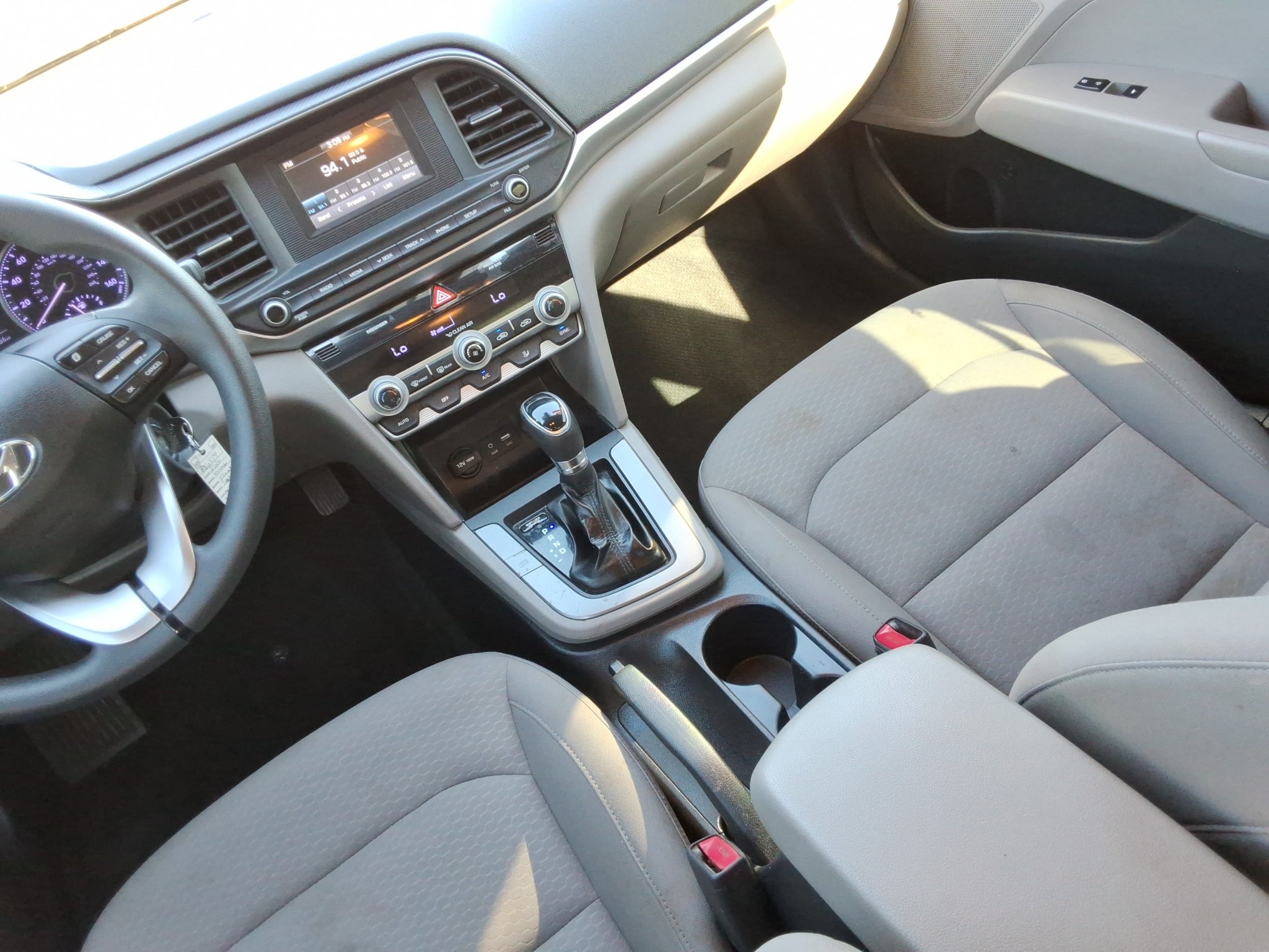 2020 Hyundai Elantra SE IVT