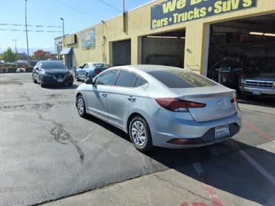 2020 Hyundai Elantra SE IVT