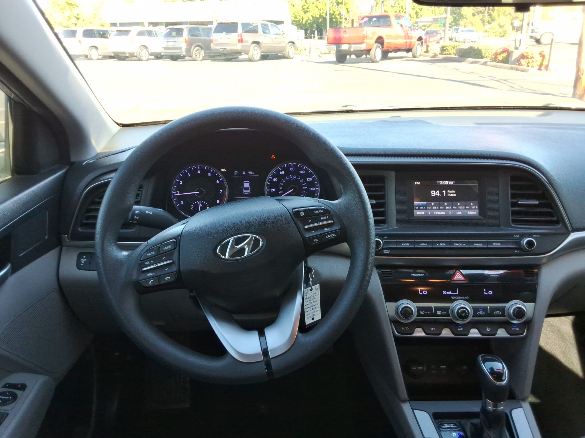 2020 Hyundai Elantra SE IVT