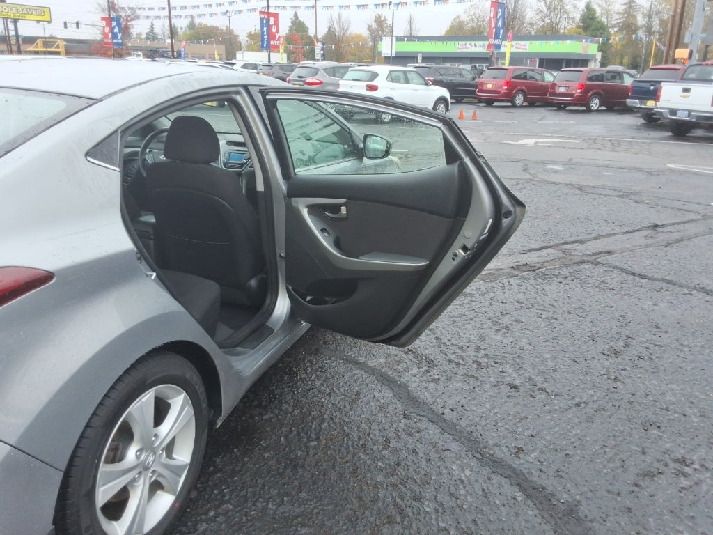 2016 Hyundai Elantra 4dr Sdn Auto Value Edition