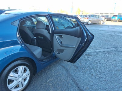 2016 Hyundai Elantra 4dr Sdn Auto SE