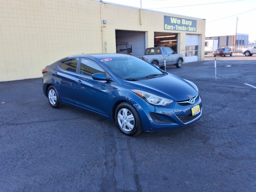 2016 Hyundai Elantra 4dr Sdn Auto SE