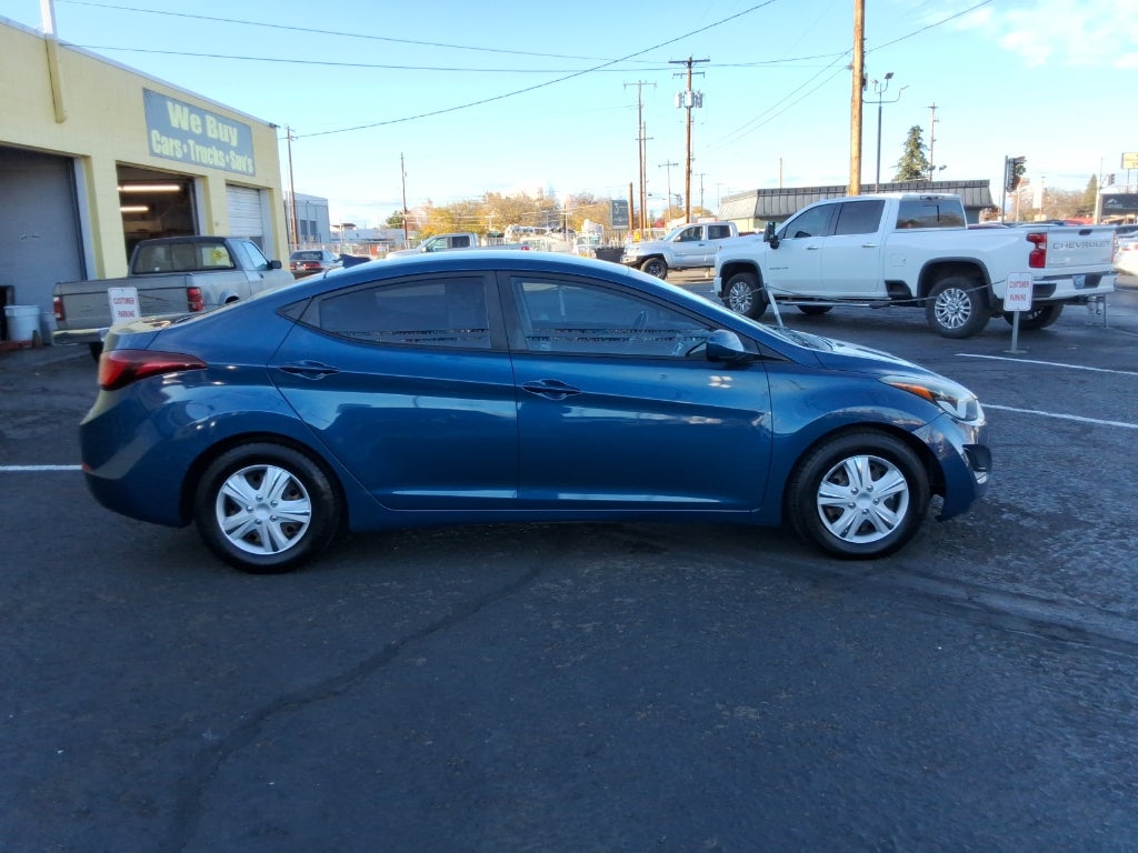 2016 Hyundai Elantra 4dr Sdn Auto SE
