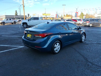 2016 Hyundai Elantra 4dr Sdn Auto SE