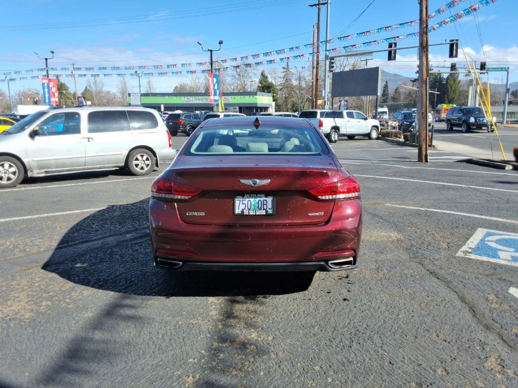 2015 Hyundai Genesis Base