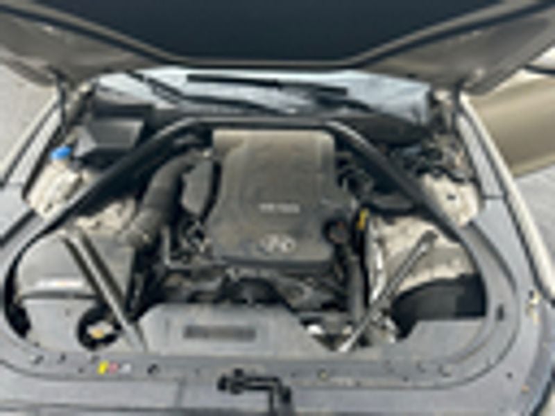 2015 Hyundai Genesis Base