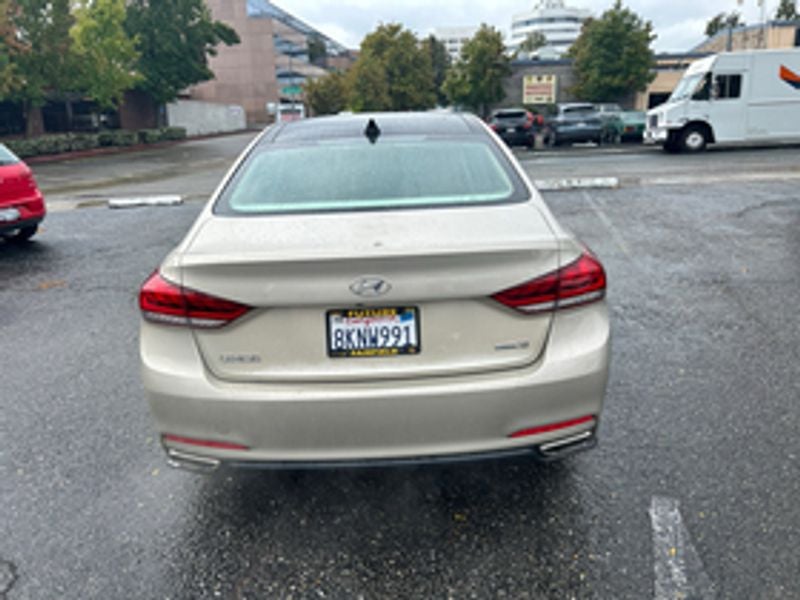 2015 Hyundai Genesis Base