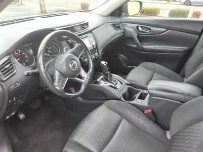 2017 Nissan Rogue FWD SV