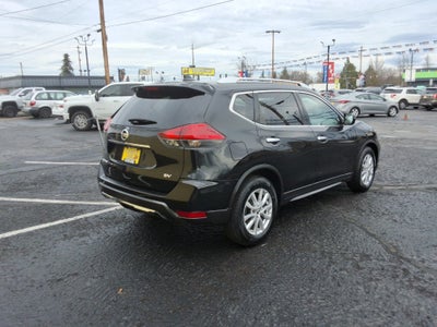 2017 Nissan Rogue FWD SV