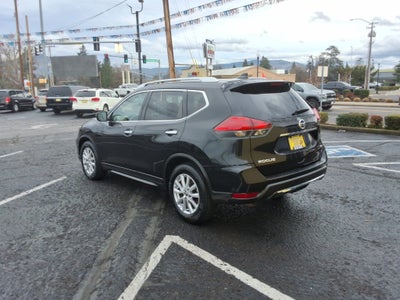 2017 Nissan Rogue FWD SV