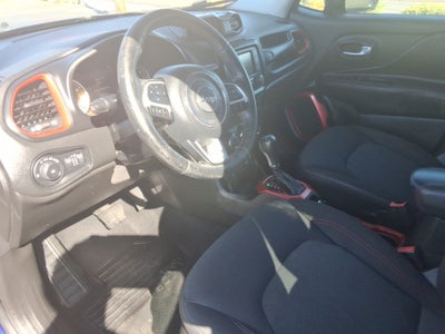 2016 Jeep Renegade Trailhawk