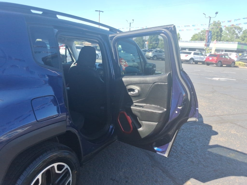 2016 Jeep Renegade Trailhawk